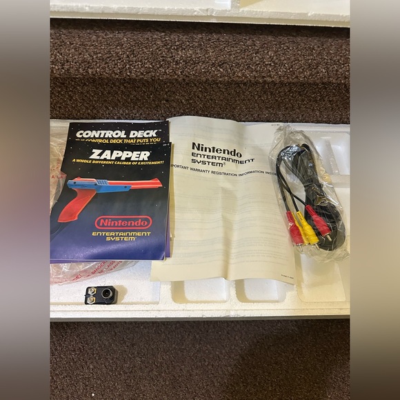 Nintendo Entertainment System Action NES Styrofoam included box only - Picture 6 of 10